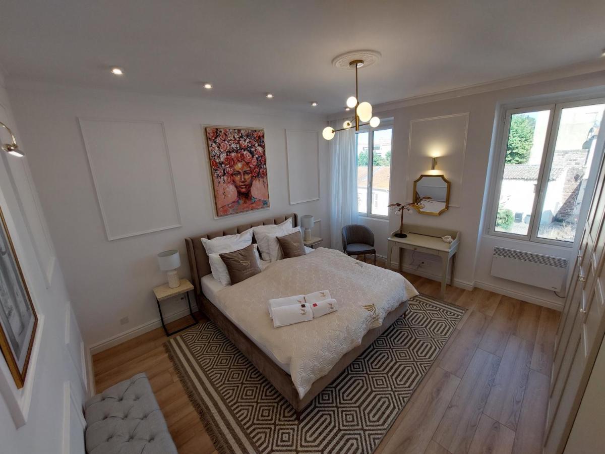 Saint Raphael'S Apartment, Classe 3 Etoiles Exterior photo